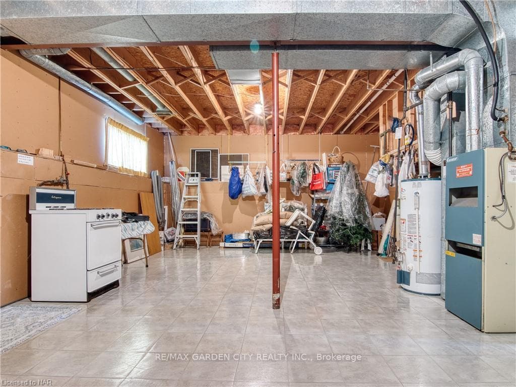 11 Huntington Lane photo 30