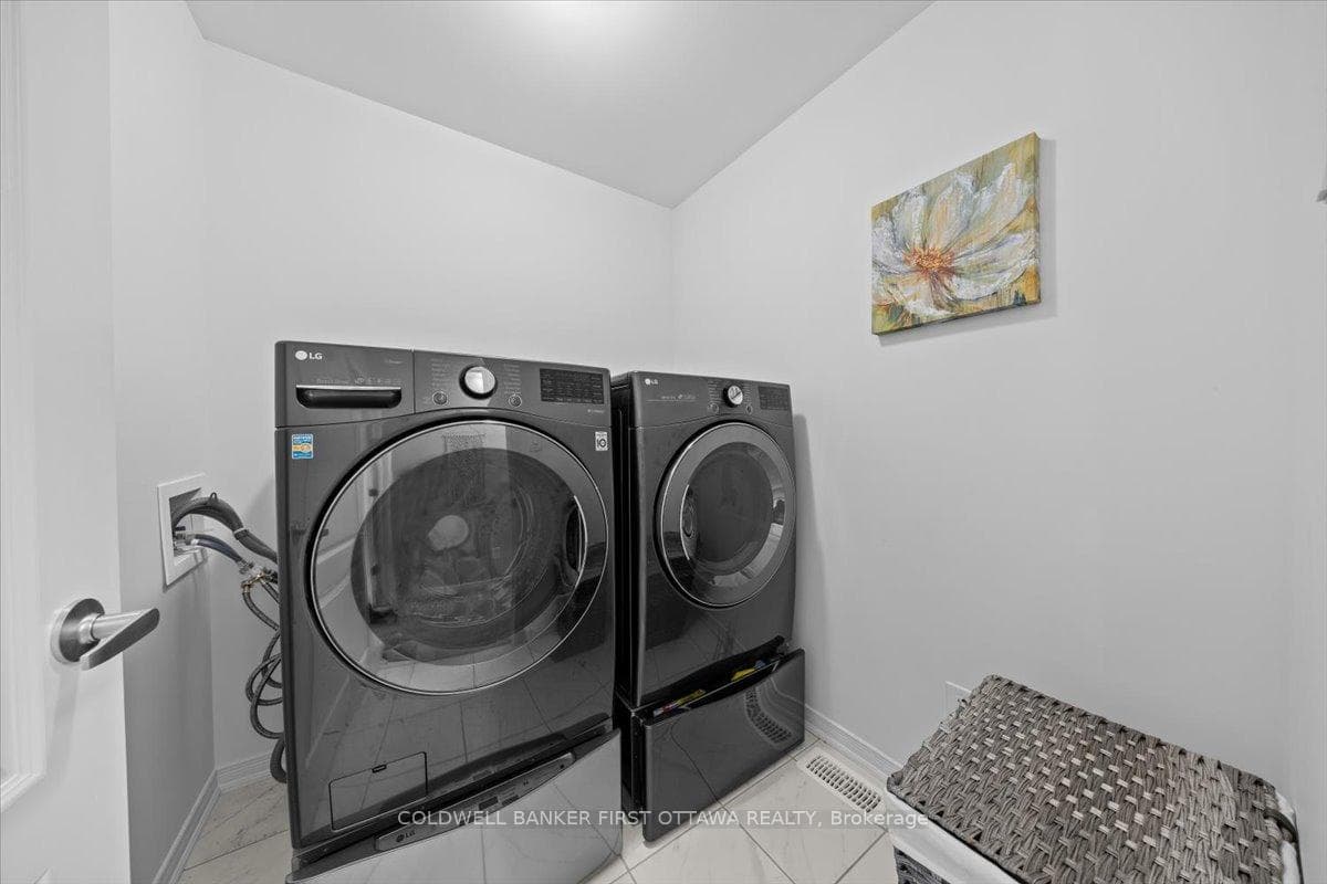 545 Tulip Tree Way photo 35