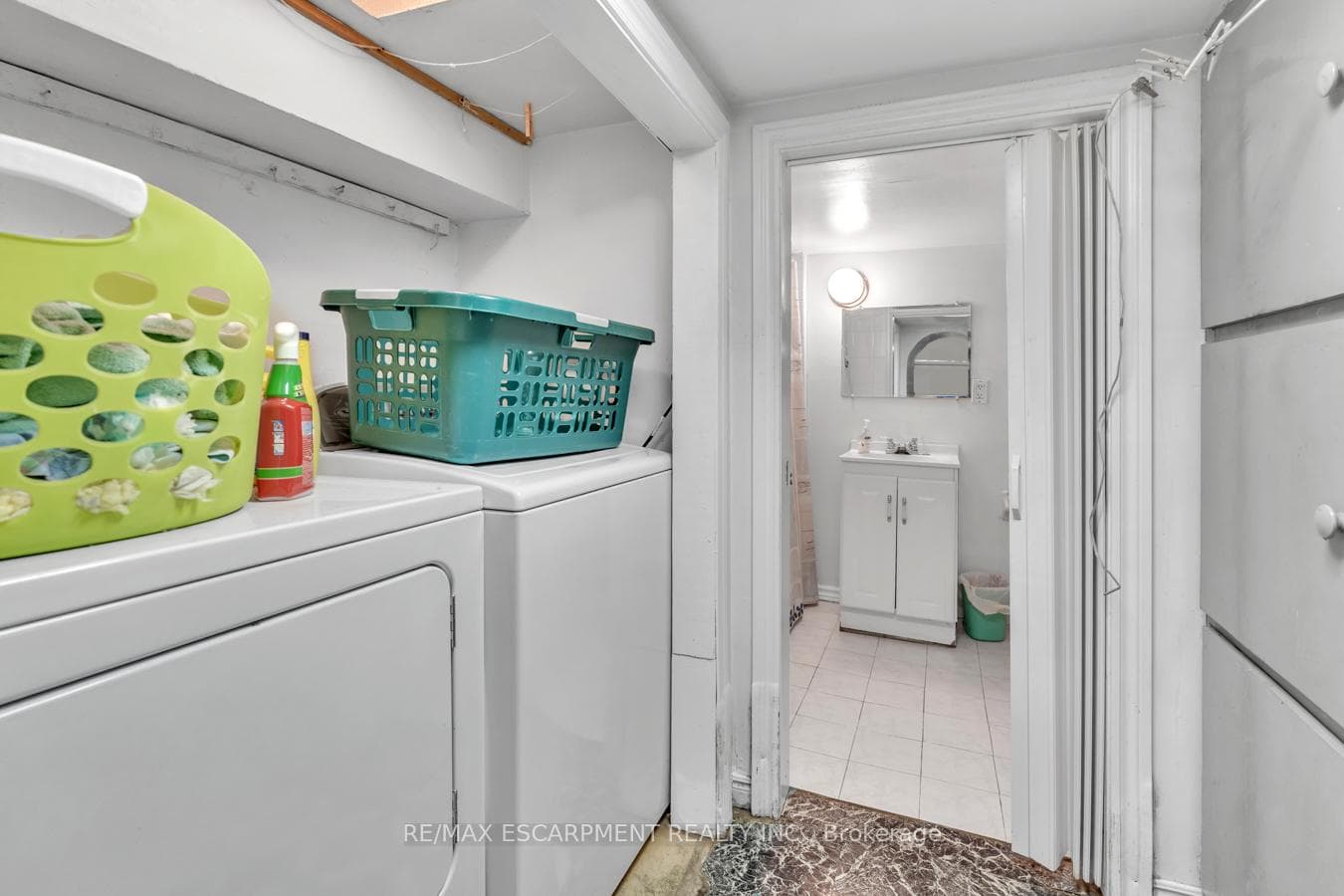 260 Bay Street photo 26