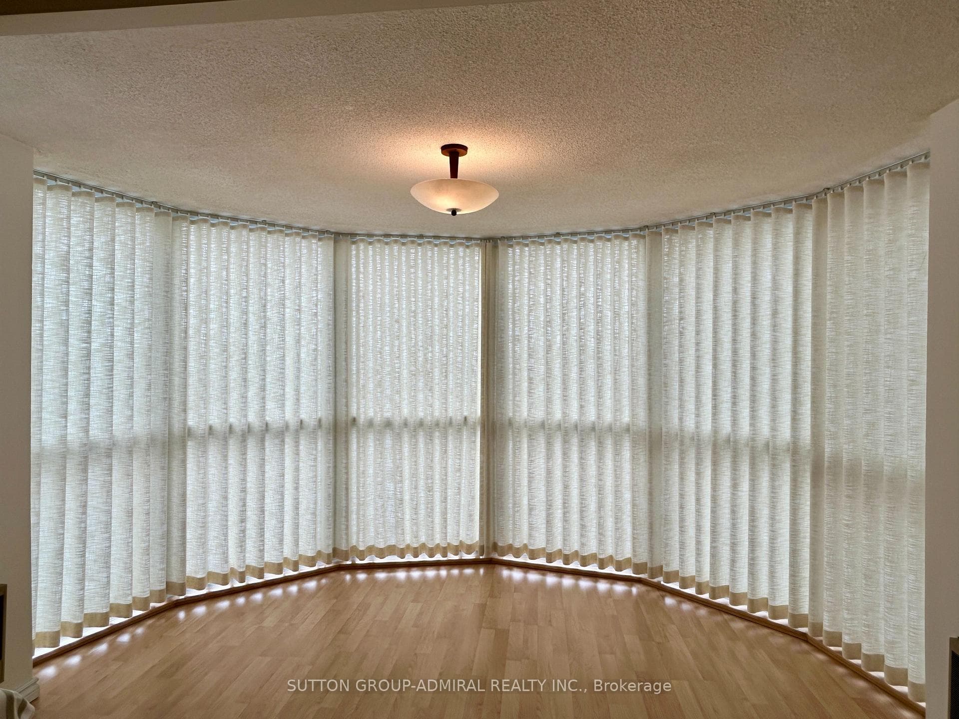 1055 Bay Street Unit 1611 photo 9