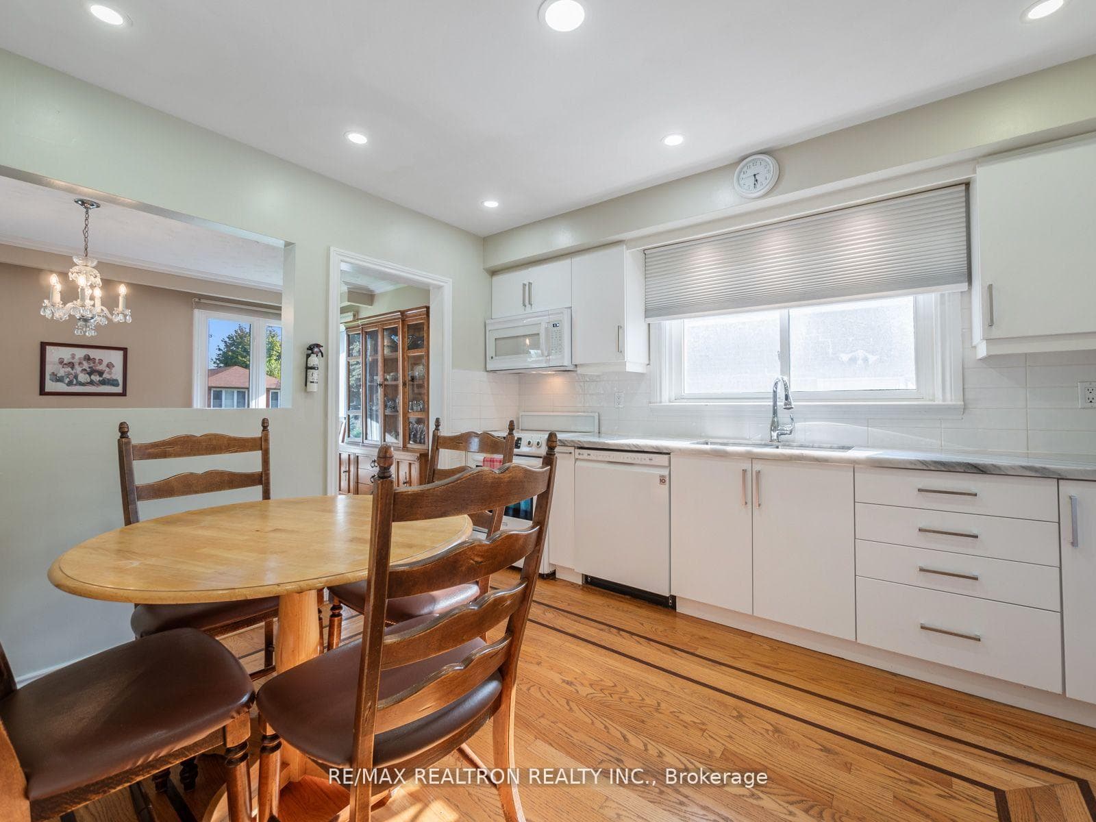 38 Kennard Avenue photo 10