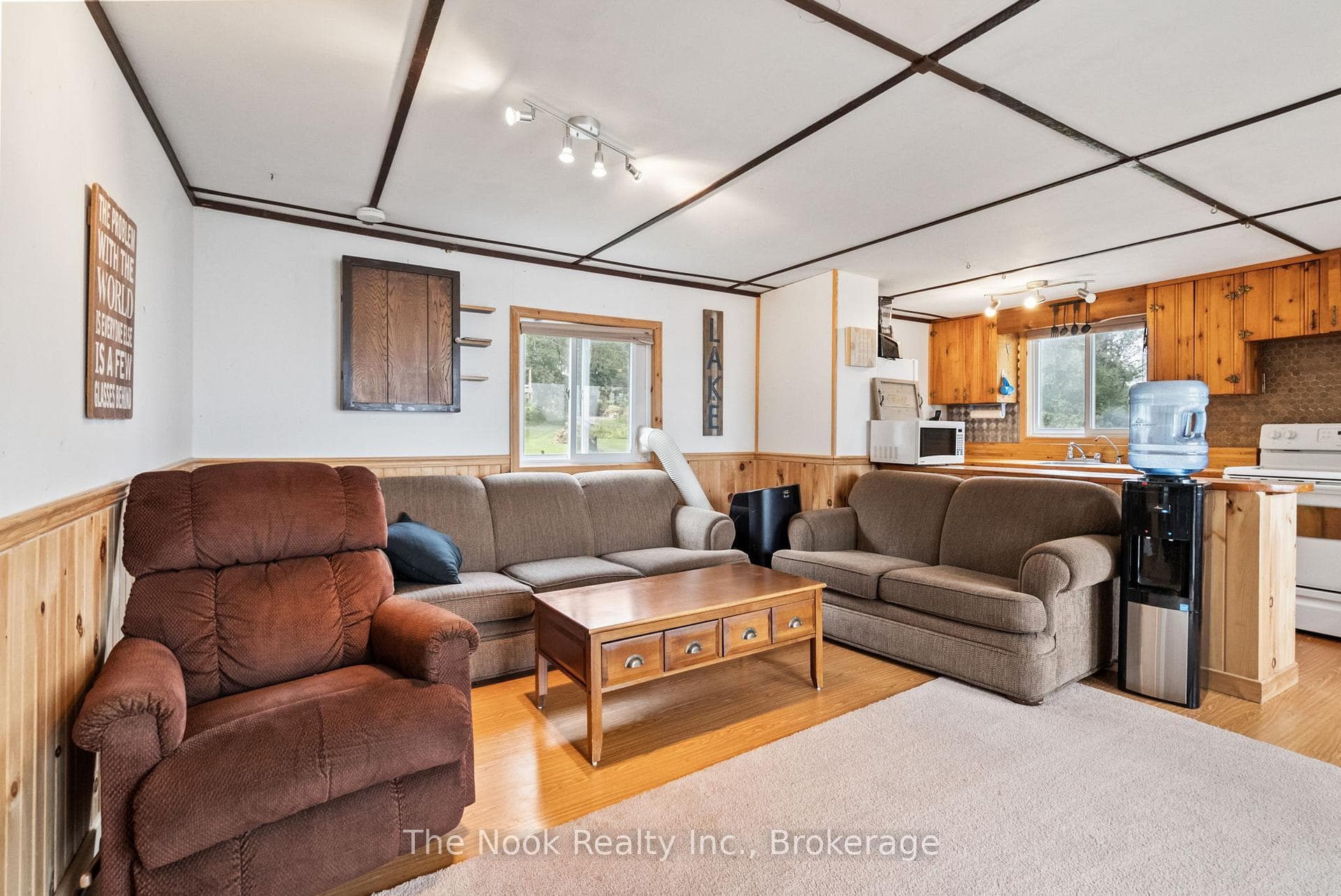 37 Goldfinch Lane photo 9