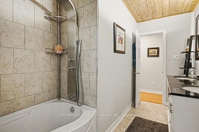 1899 Truscott Drive photo 14