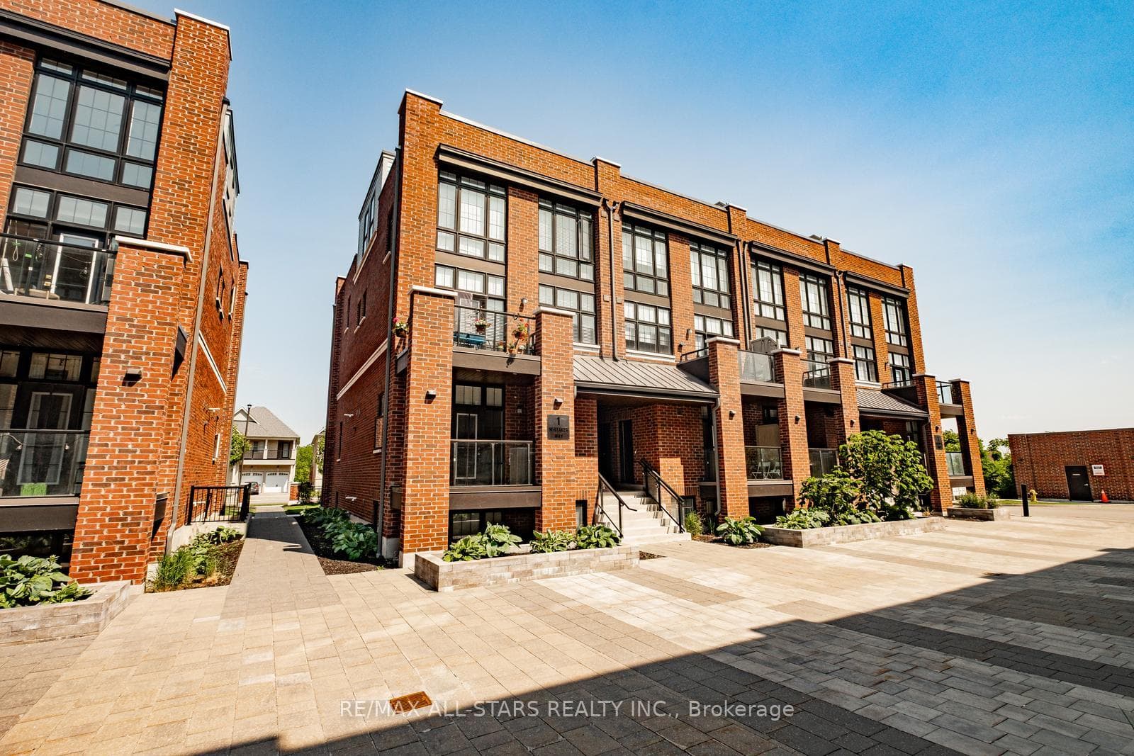 1 Whitaker Way Unit 218 photo 1