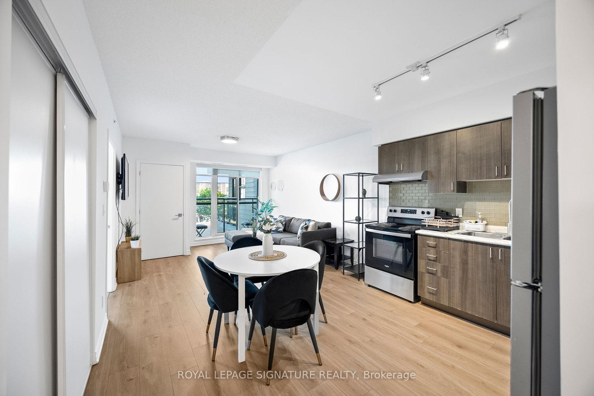 1 Falaise Road Unit 214 photo 19
