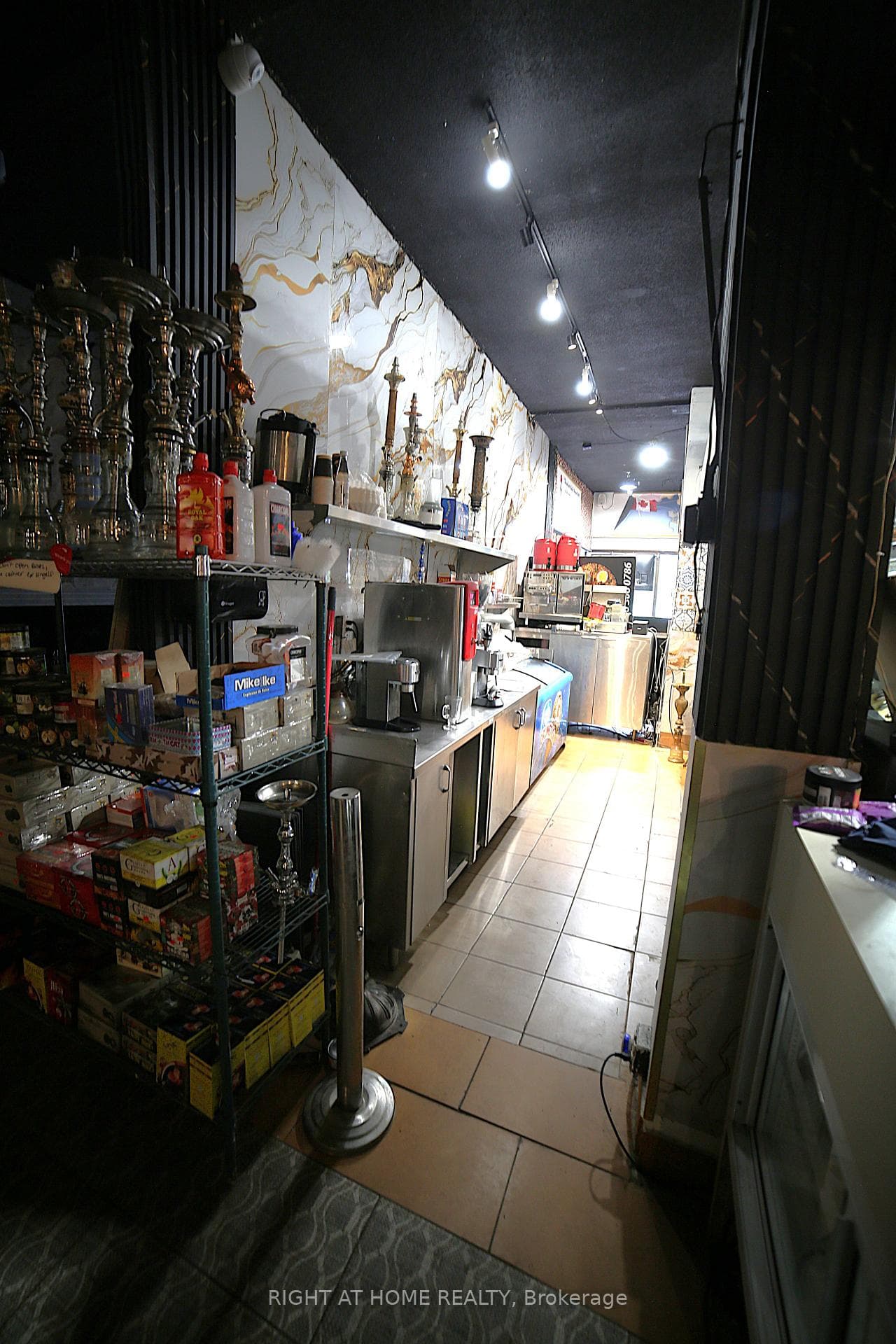 242 Parliament Street photo 8