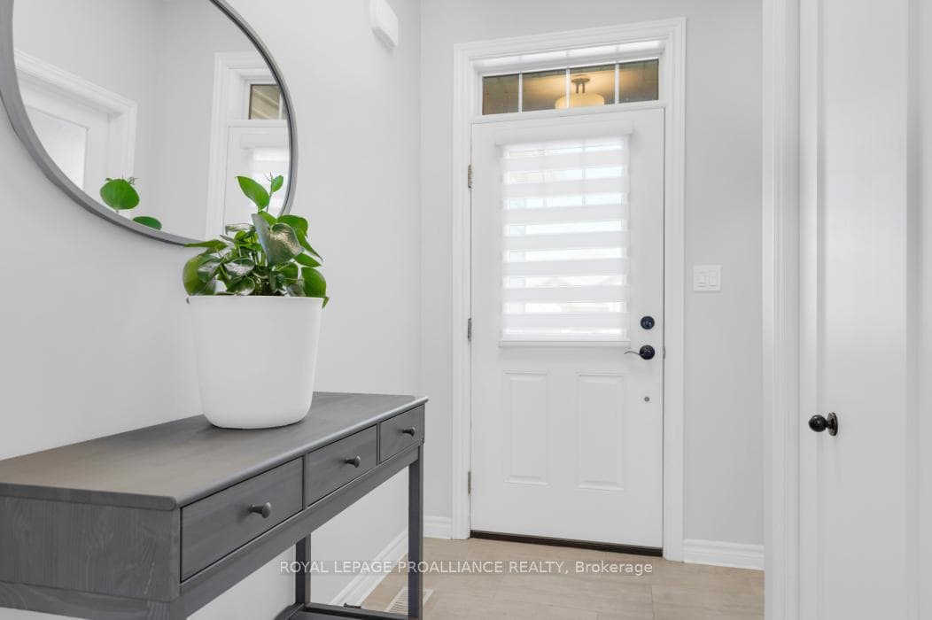 56 Redwood Drive photo 5
