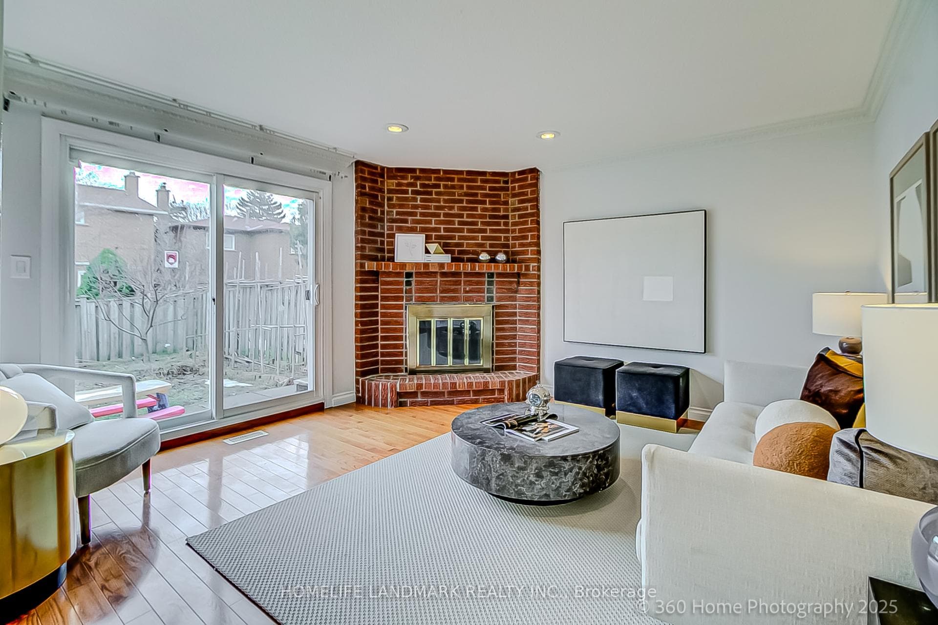 23 Fieldside Drive photo 8