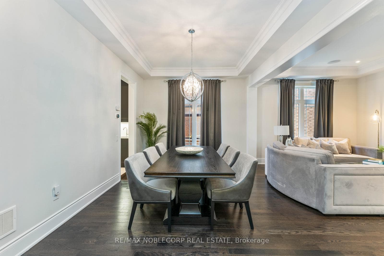 91 Woodgate Pines Drive photo 6