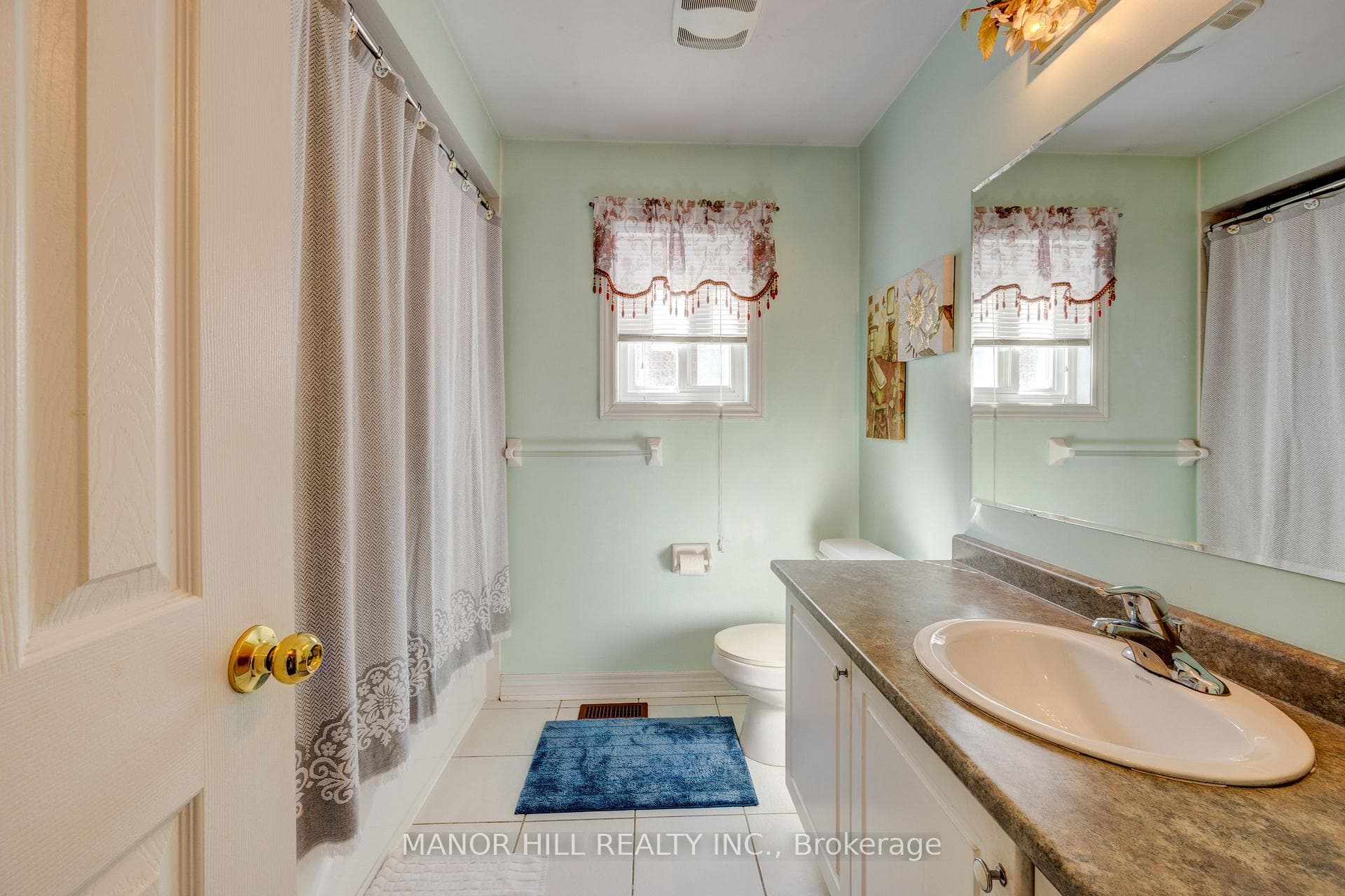 92 Thorndale Road photo 32