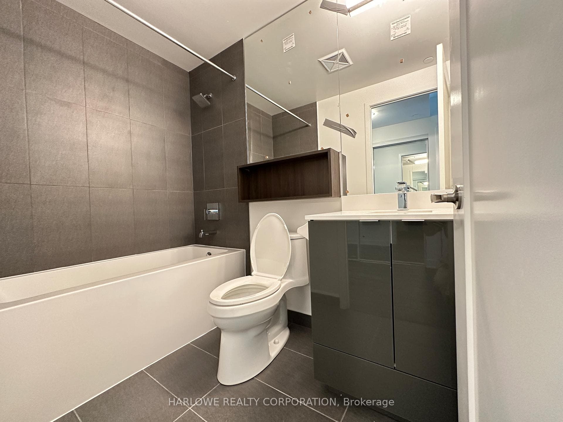 135 Lower Sherbourne Street Unit 2825 W photo 5