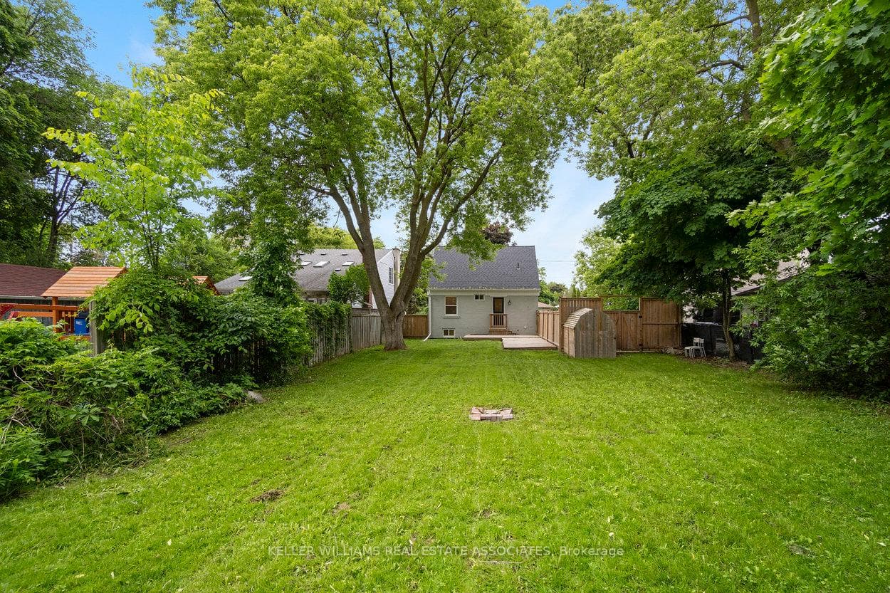 10 Joseph Street photo 35