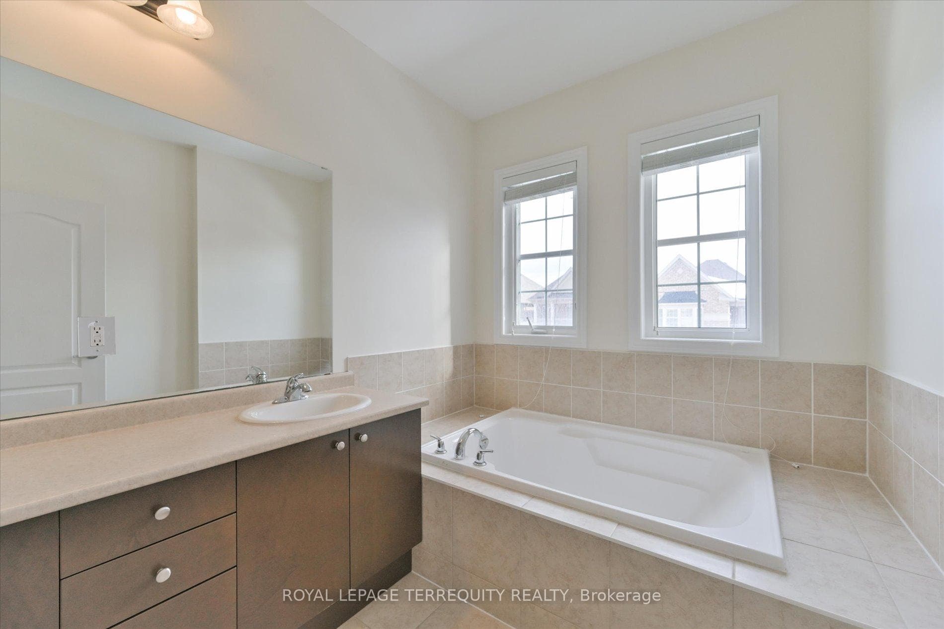 34 Tufo Avenue photo 22
