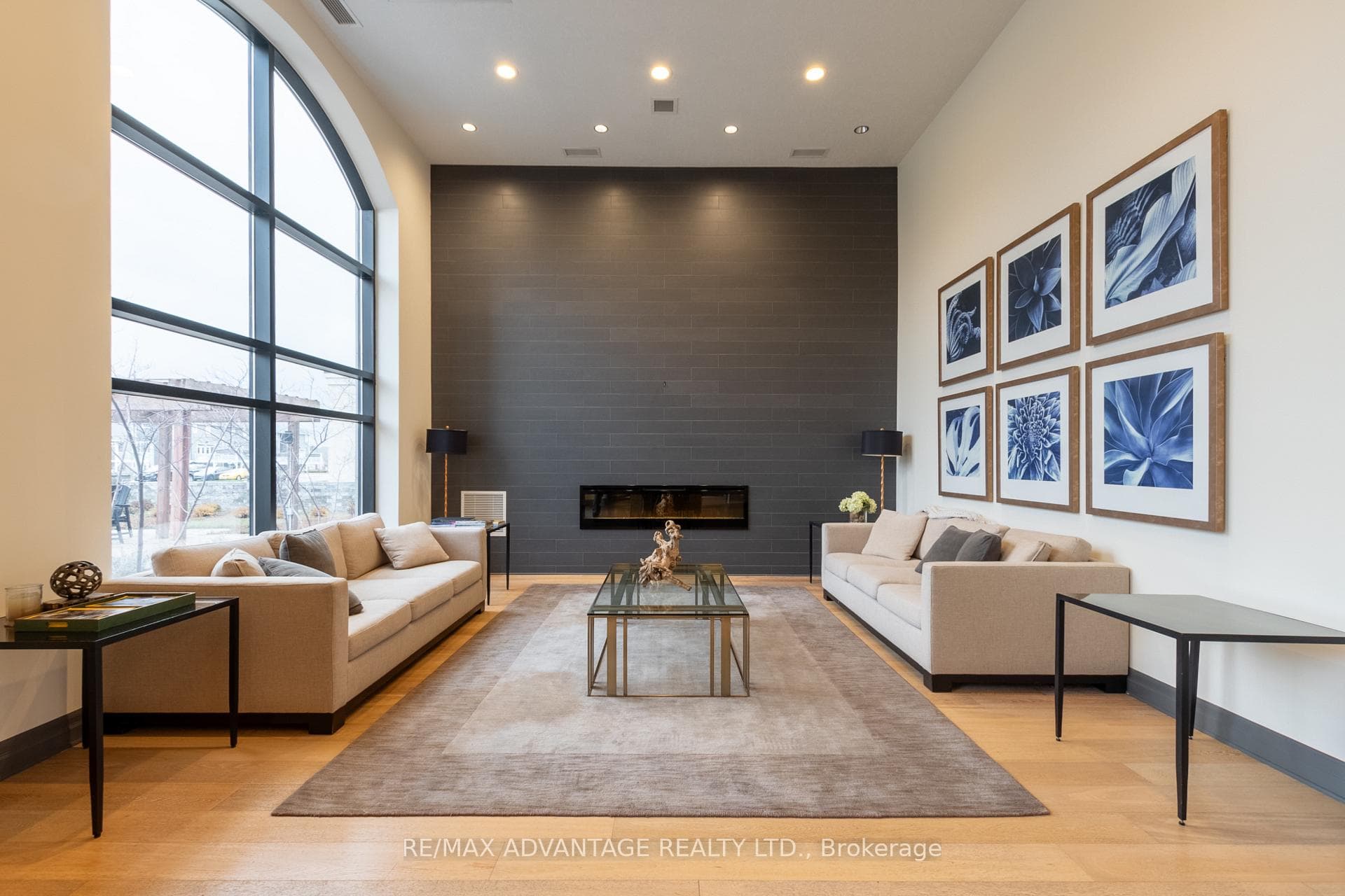 260 Villagewalk Boulevard Unit 603 photo 22