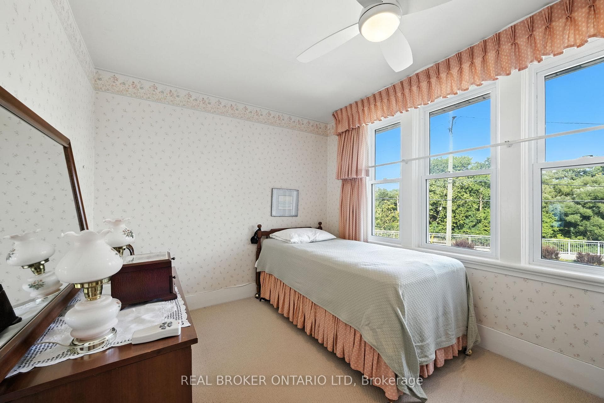 64 Argyle Street photo 29