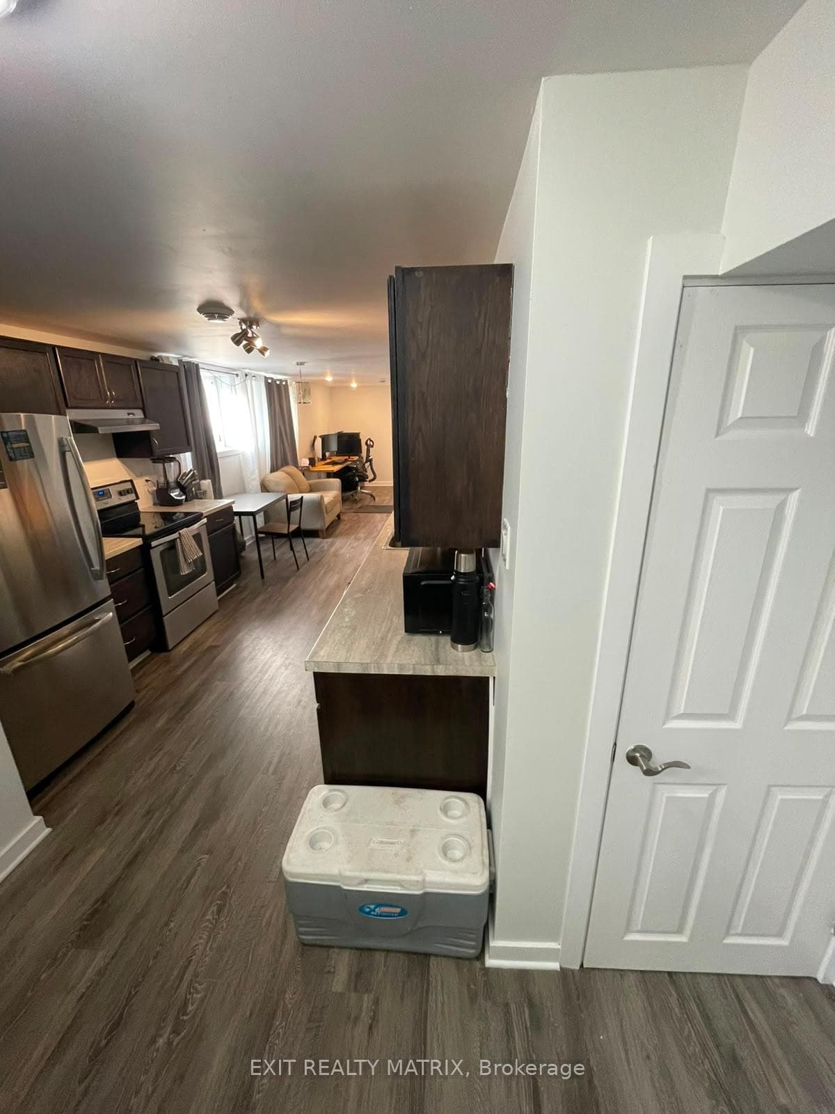 1557 Belcourt Boulevard Unit B photo 3