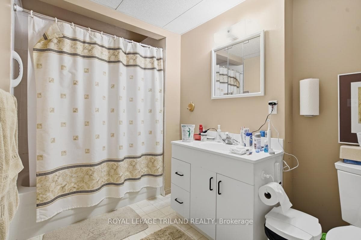 140 Hartson Road photo 22