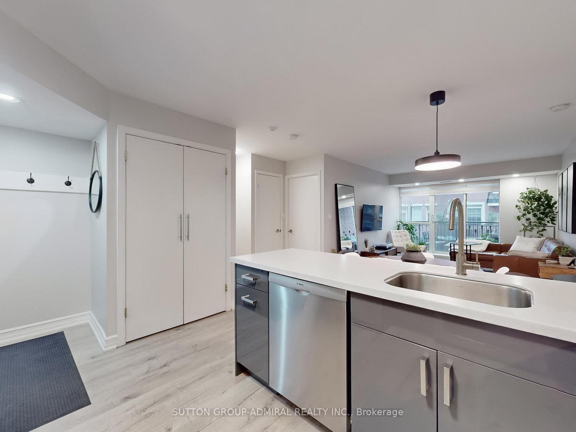 1000 King Street Unit 321 photo 16