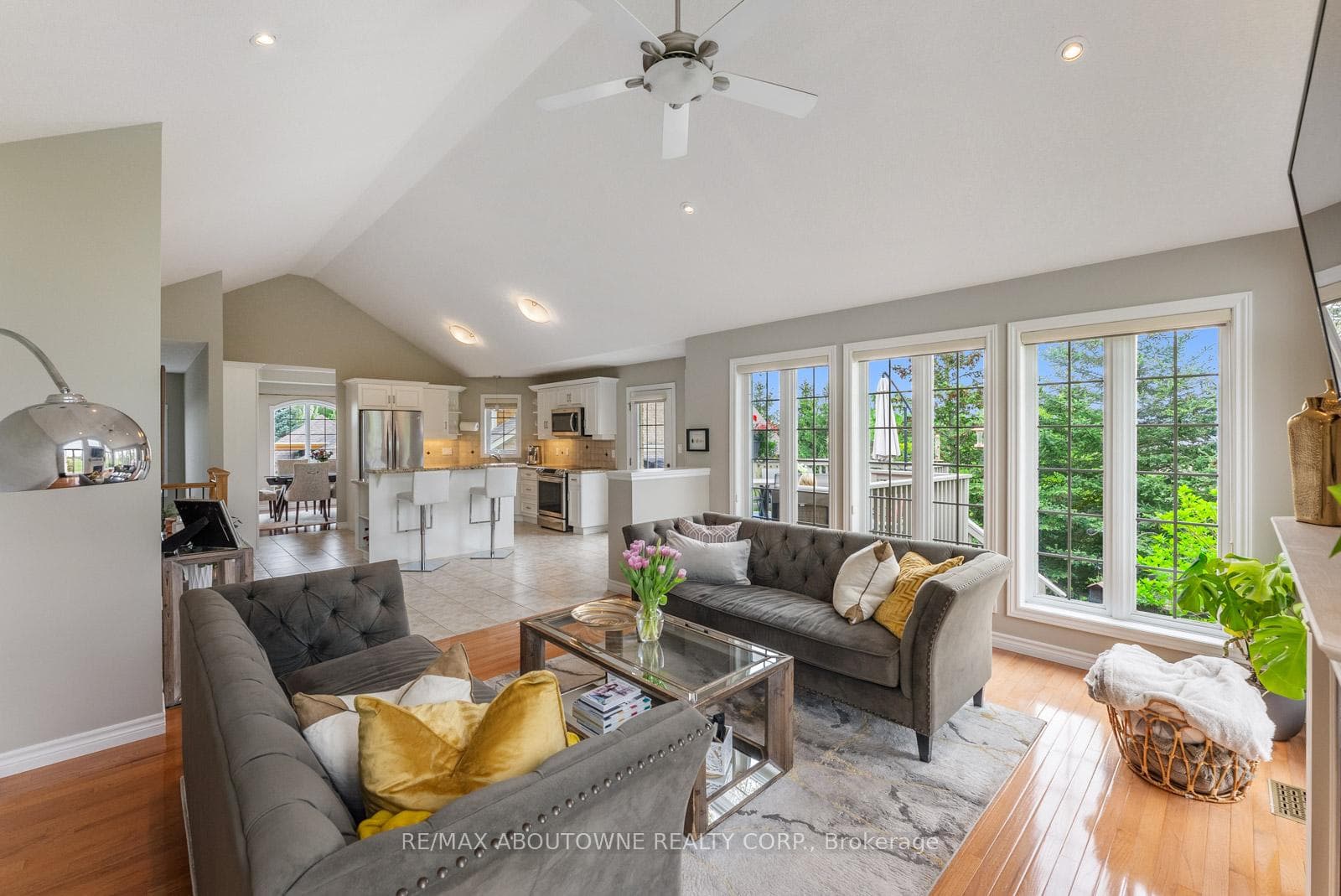 4 Reddington Drive Unit 3 photo 8