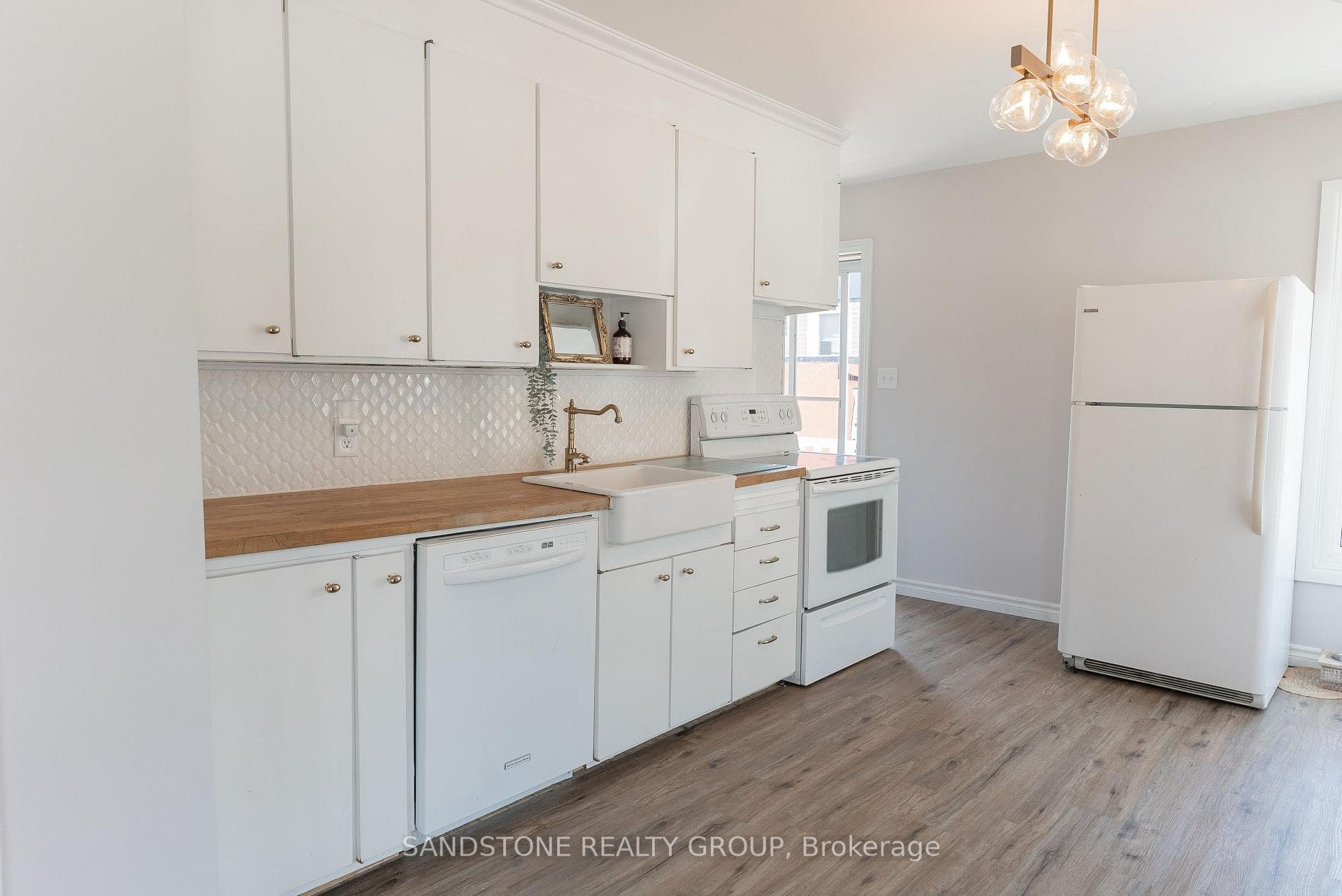 Main fl kitchen