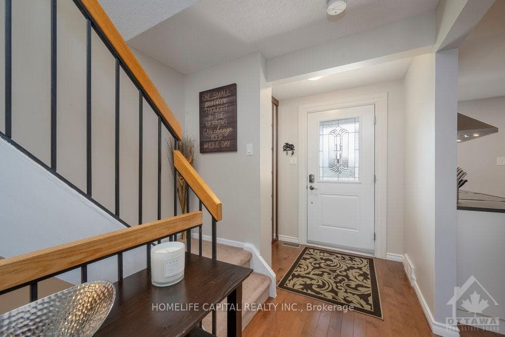987 AVIGNON Court photo 7