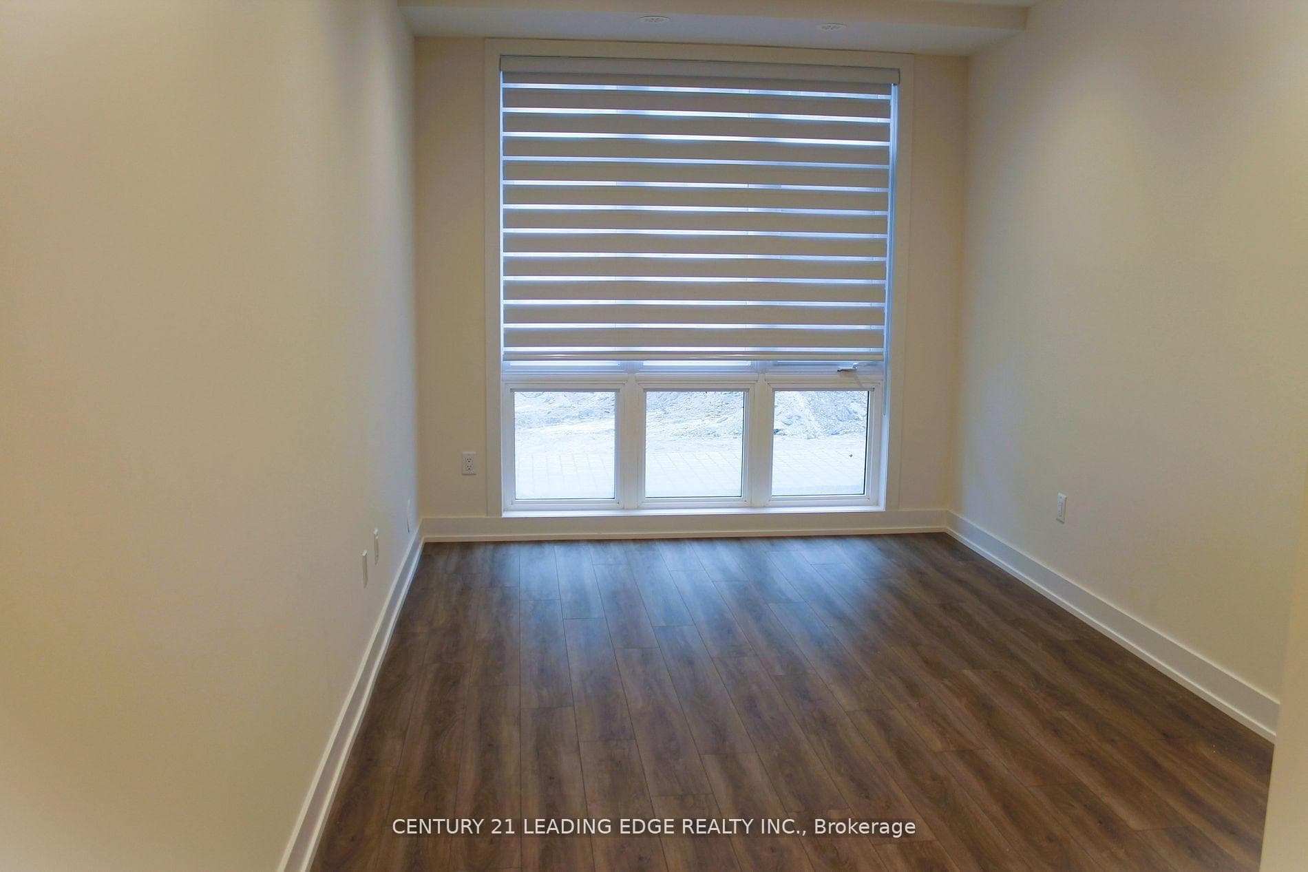 8 Sayers Lane Unit 15 photo 16