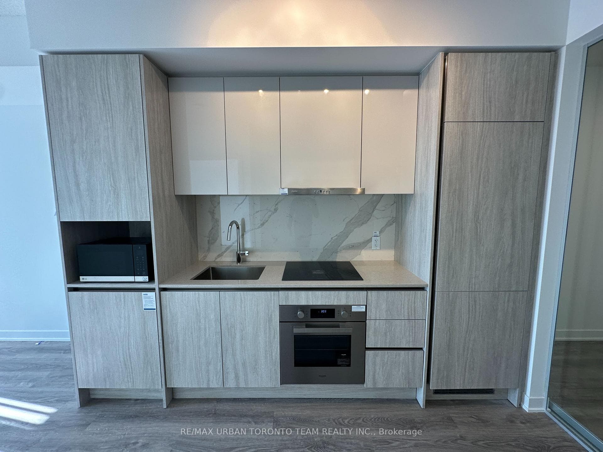180 Front Street Unit 3607 photo 4