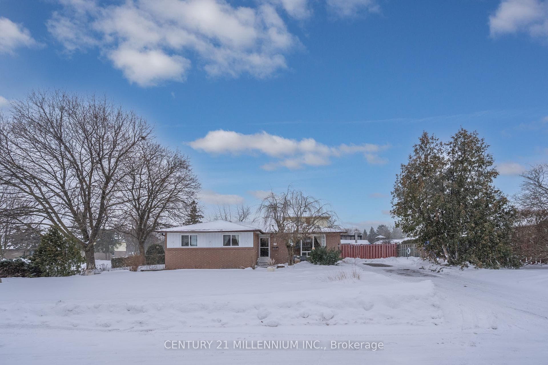 7 Drayton Crescent photo 1