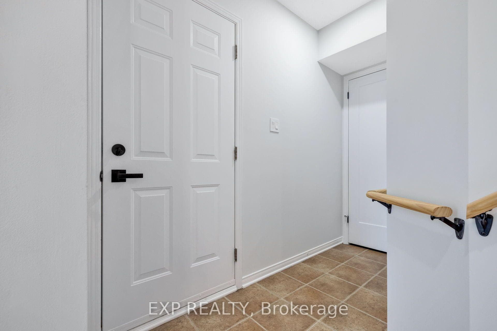 114 Ashmore Drive photo 5