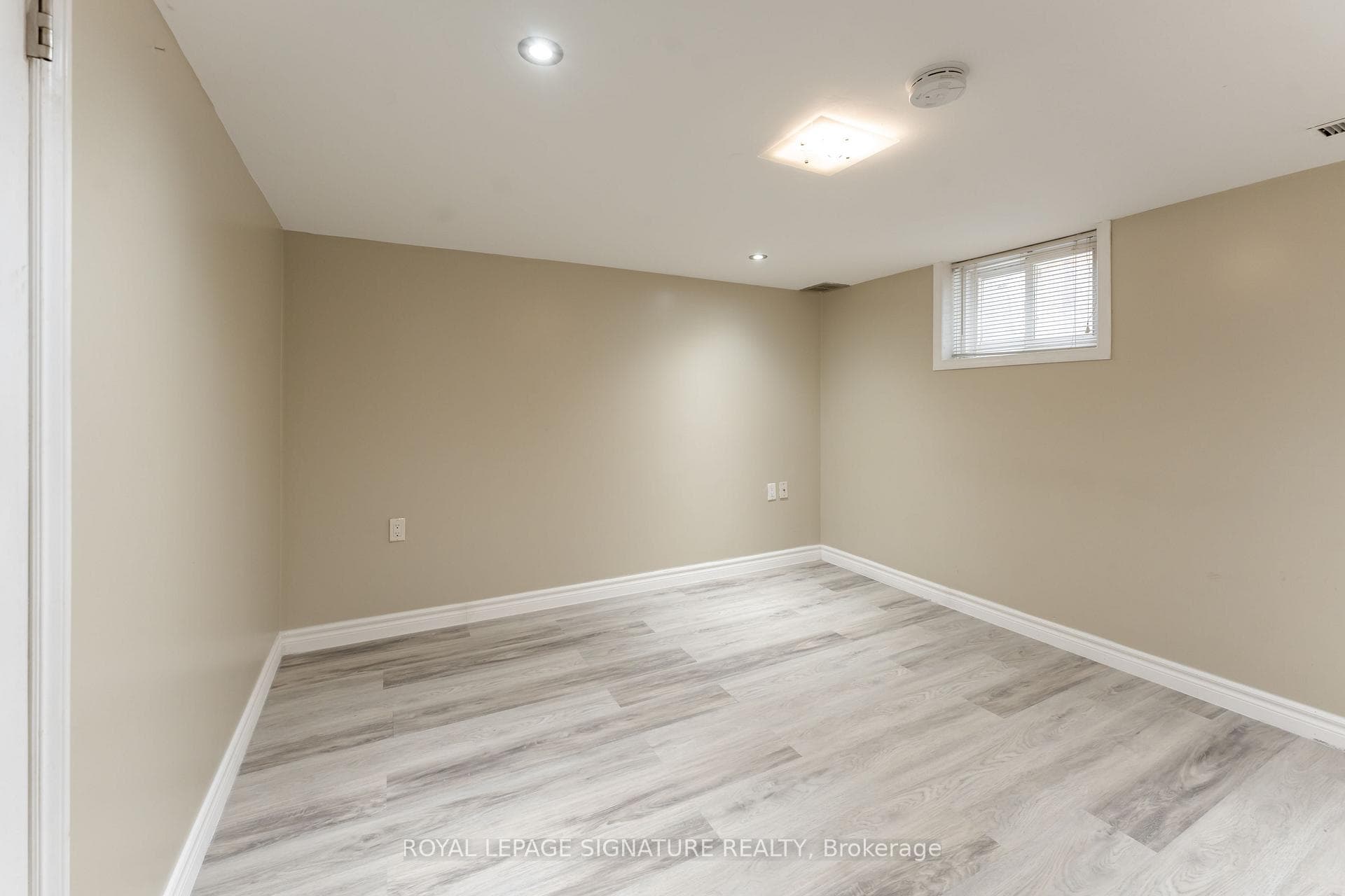 14 Lawndale Road Unit Lower photo 9