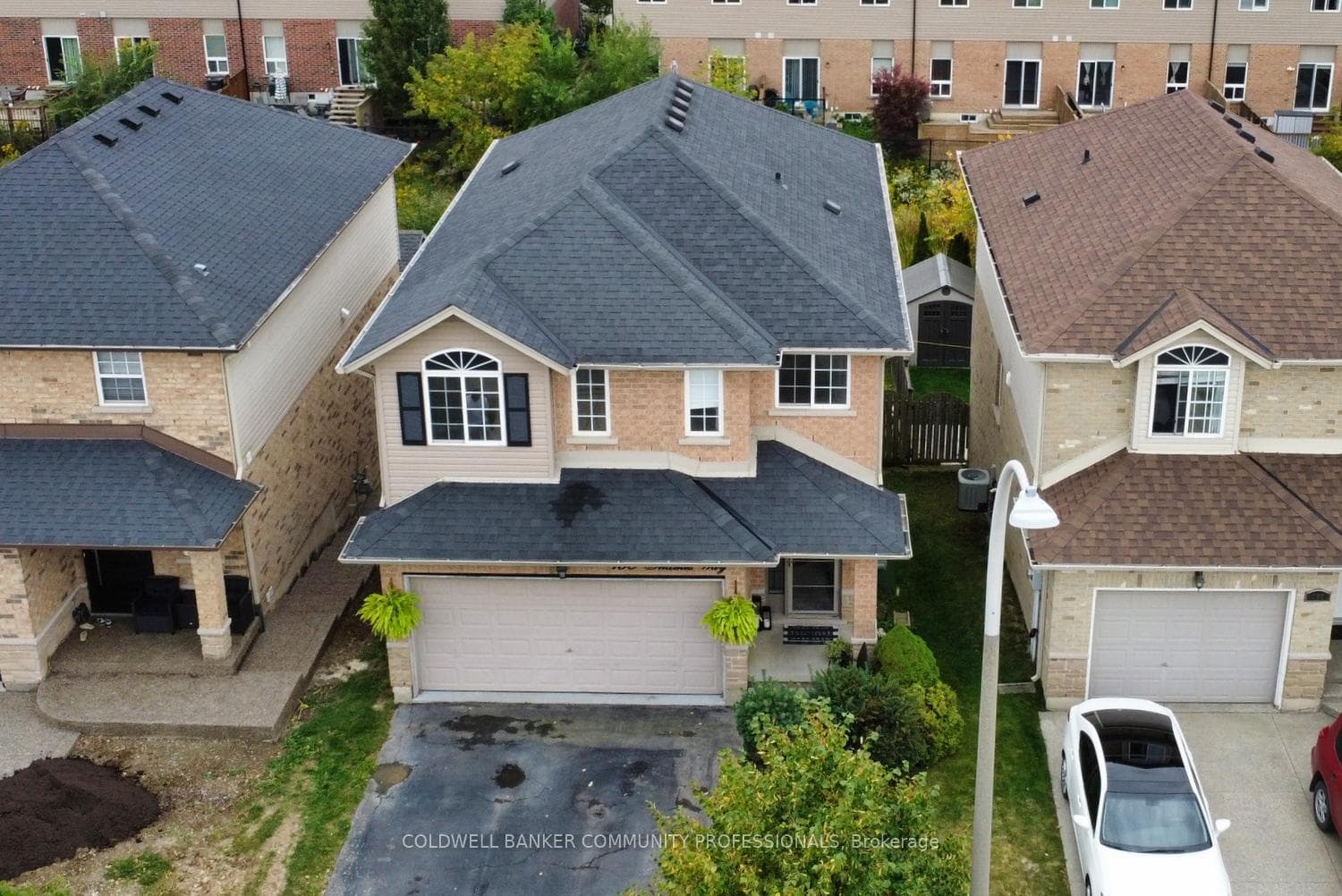 159 Thames Way photo 4