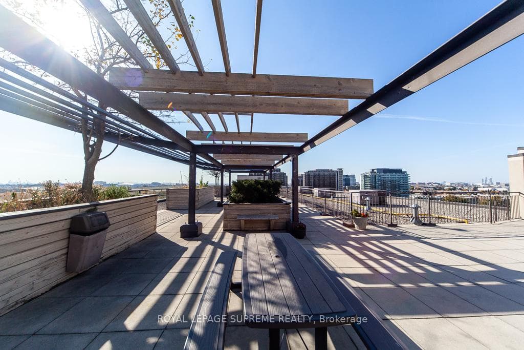 1030 Sheppard Avenue Unit 710 photo 44