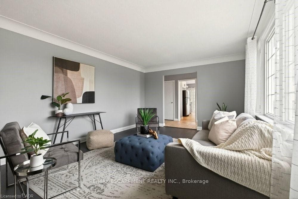 76 MARGARET Avenue photo 4