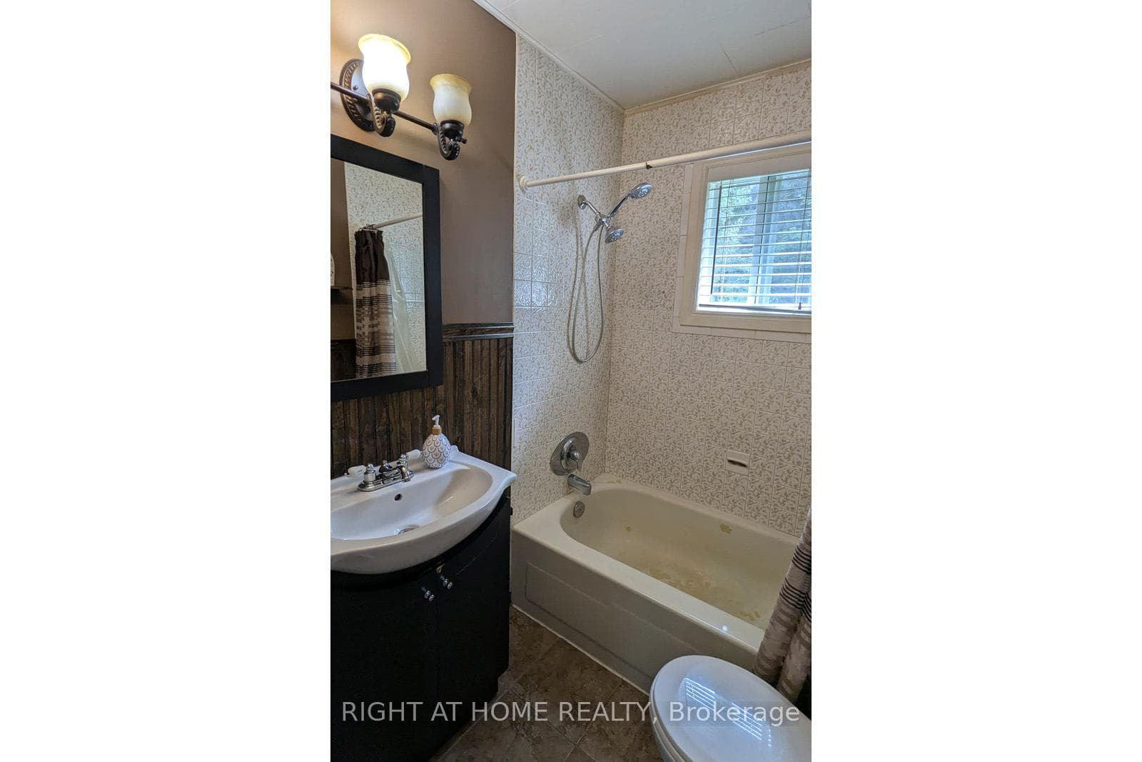 524 BALSAM CHUTES Road photo 20