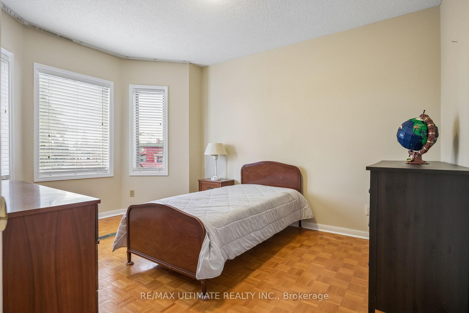 165 Sellers Avenue photo 15
