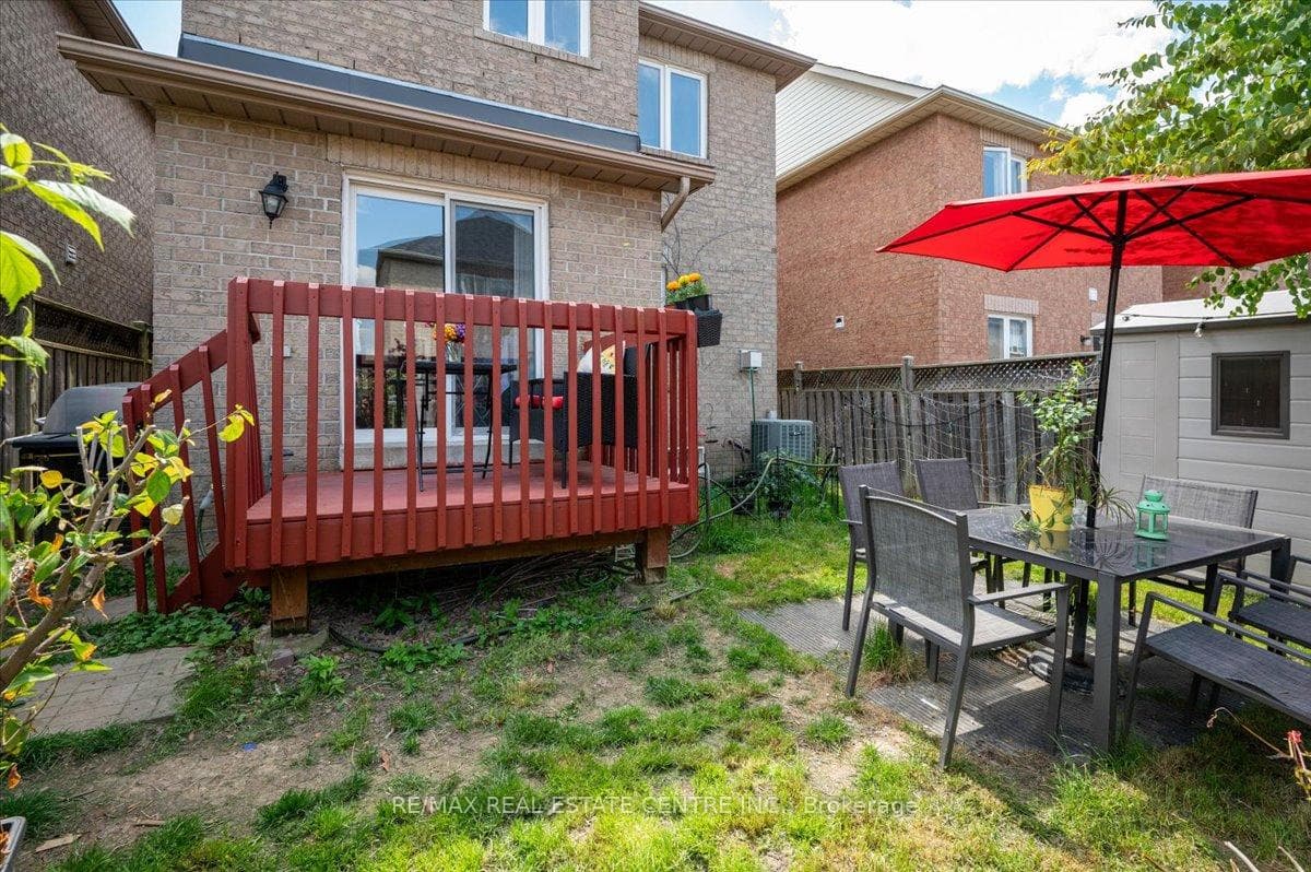 4809 Dovehouse Drive photo 29