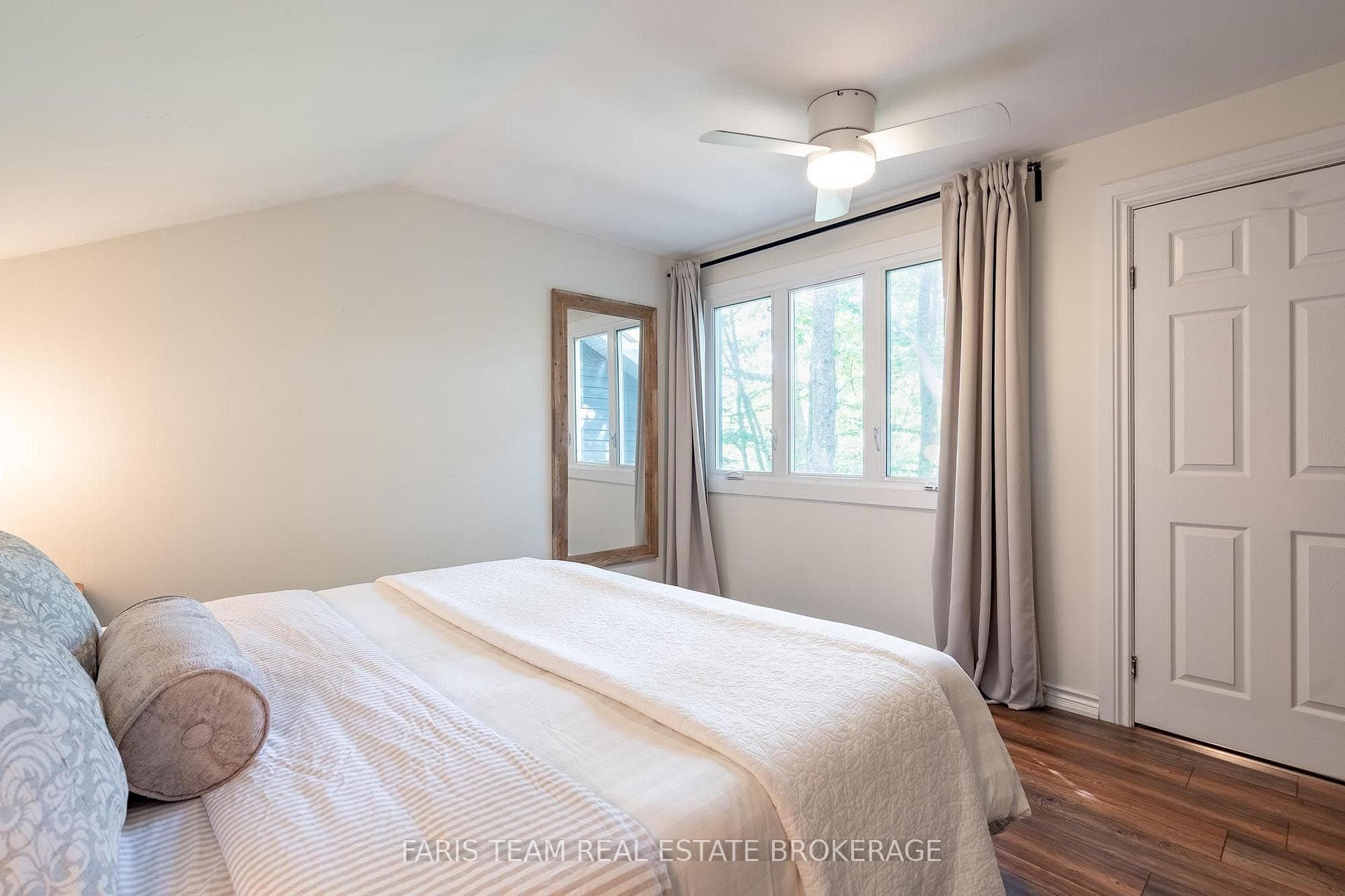 49 Huronwoods Drive photo 24