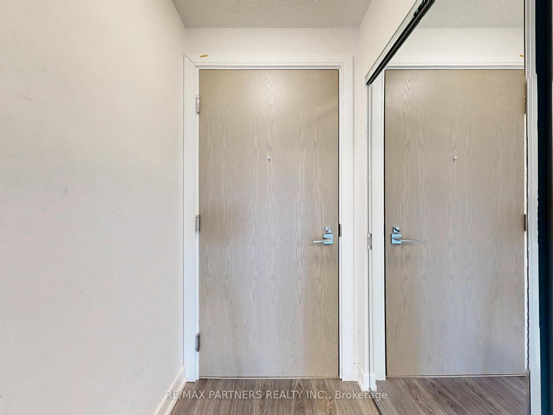 225 Village Green Square Unit 1802 photo 20