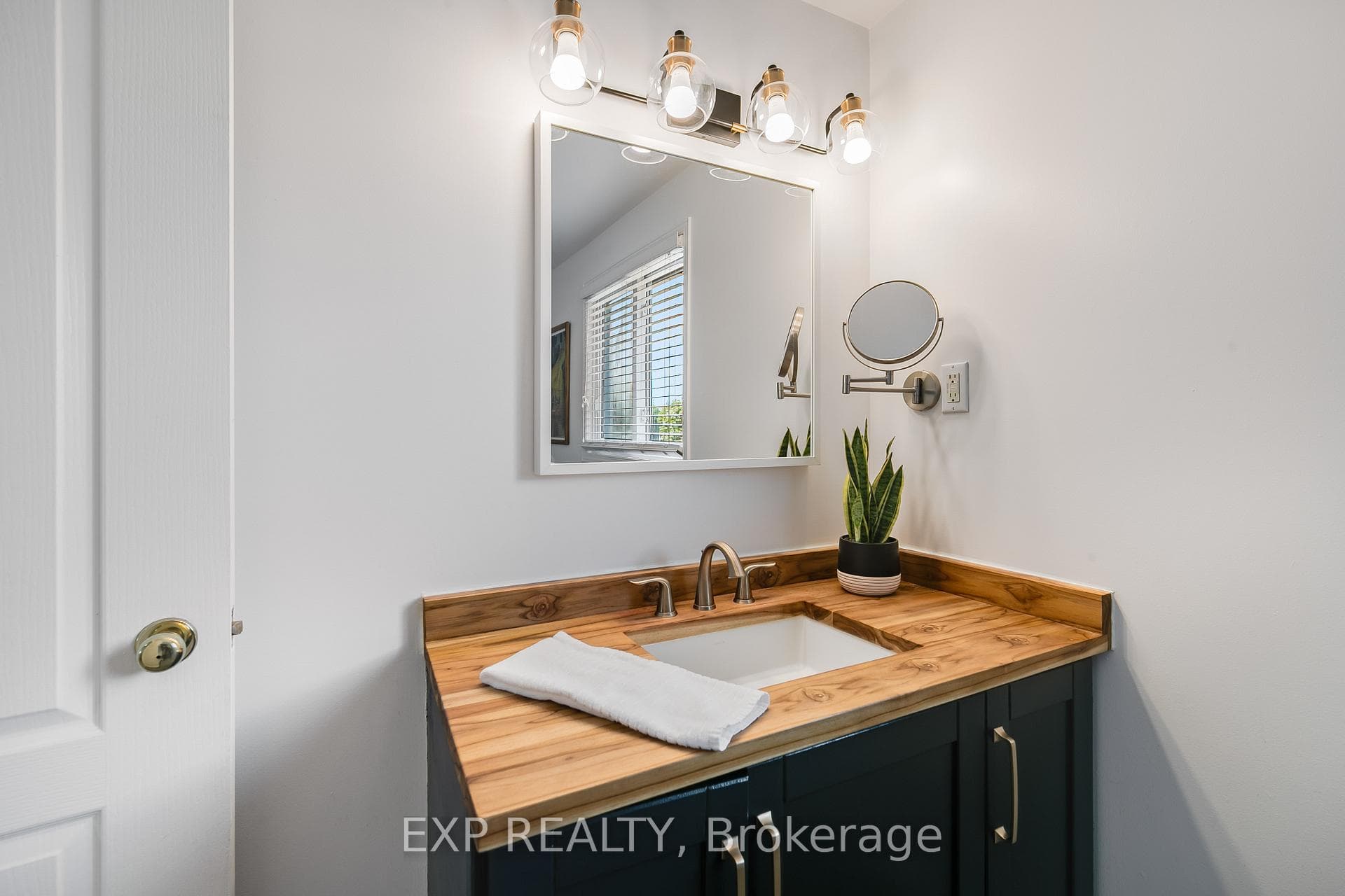 64 Killarney Crescent photo 23