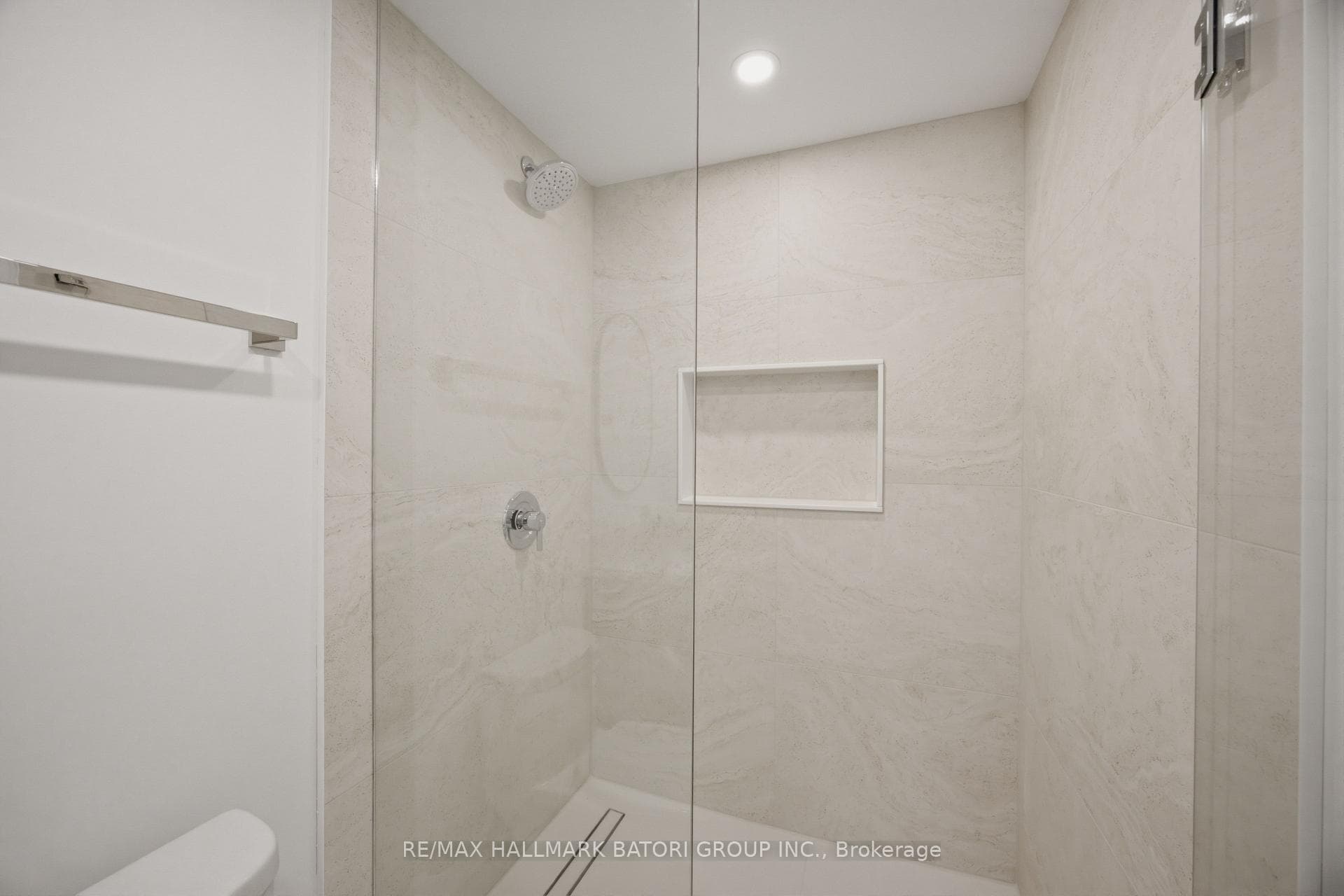 56 Camberwell Road Unit 5 photo 17