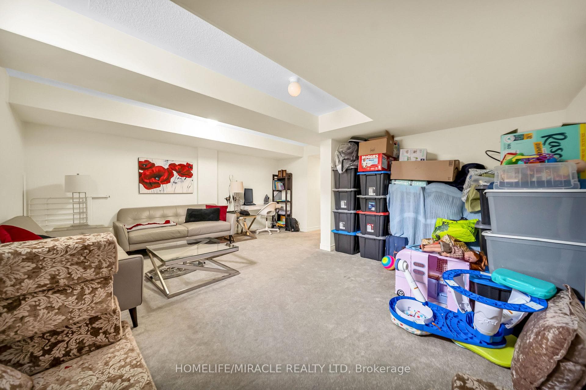 1195 Kettering Drive photo 32