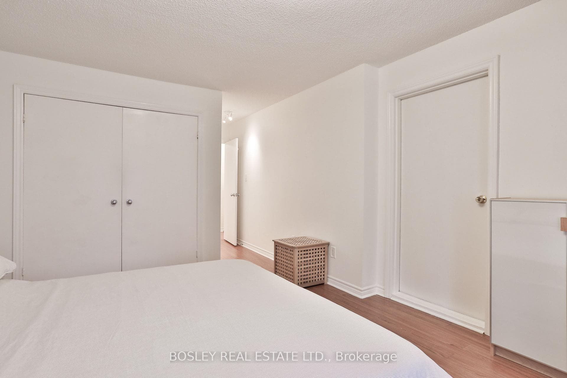1250 Mississauga Valley Boulevard Unit 4 photo 22