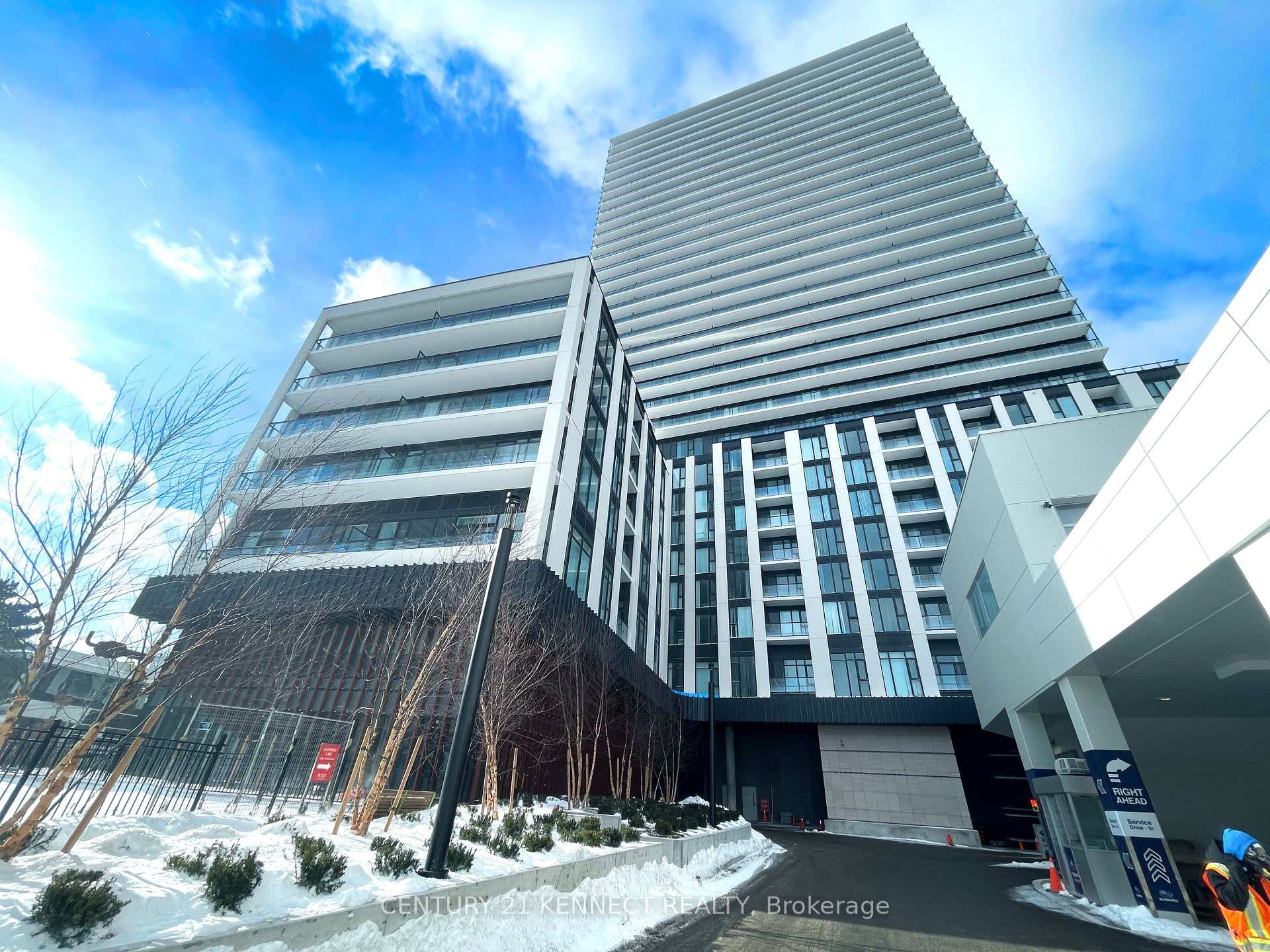 5858 Yonge Street Unit 909 photo 1