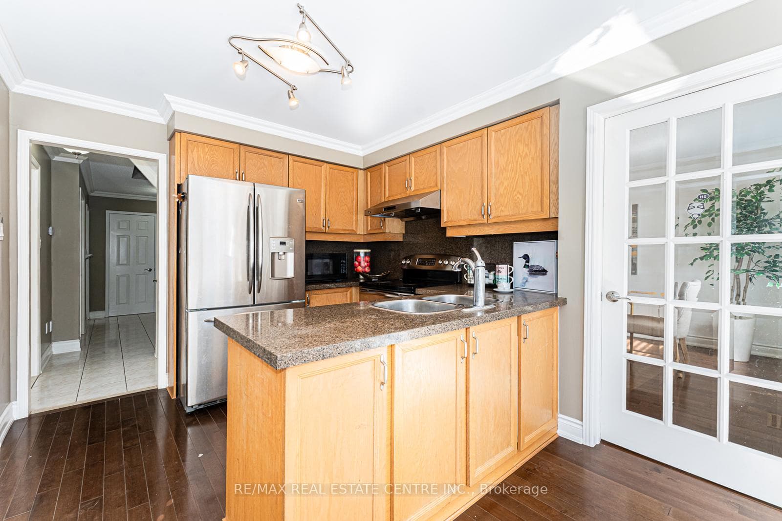 3248 Dovetail Mews photo 11