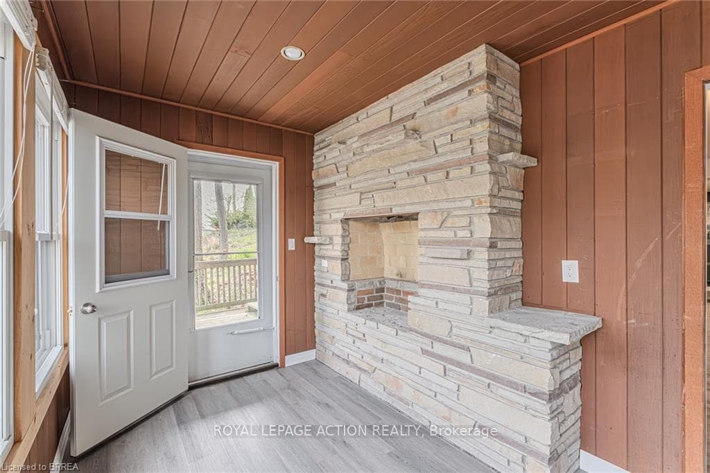 54 Grand Street photo 34