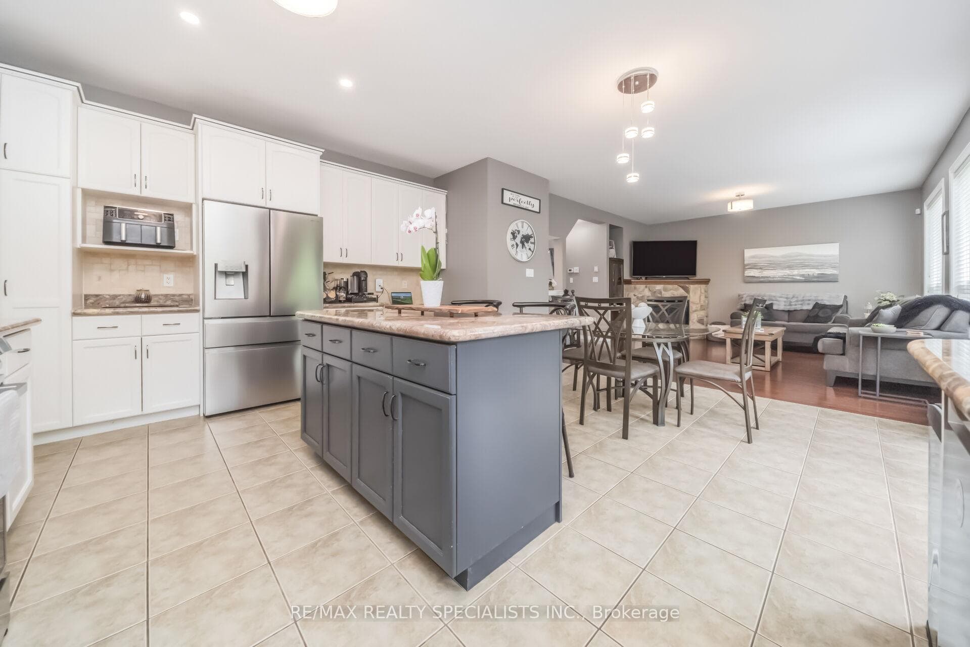 77 McMaster Road photo 12