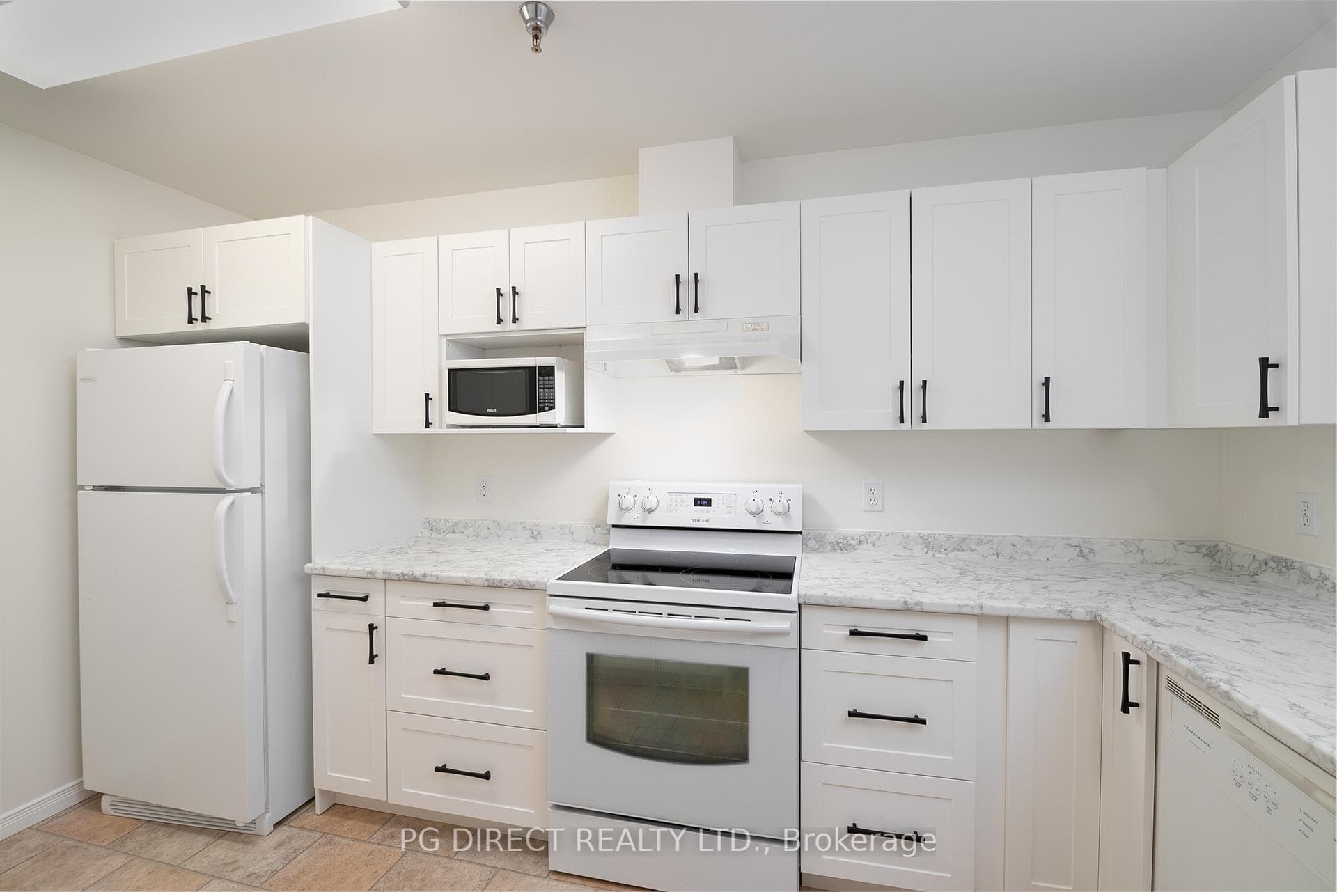 20 Fourth Avenue Unit 205 photo 6