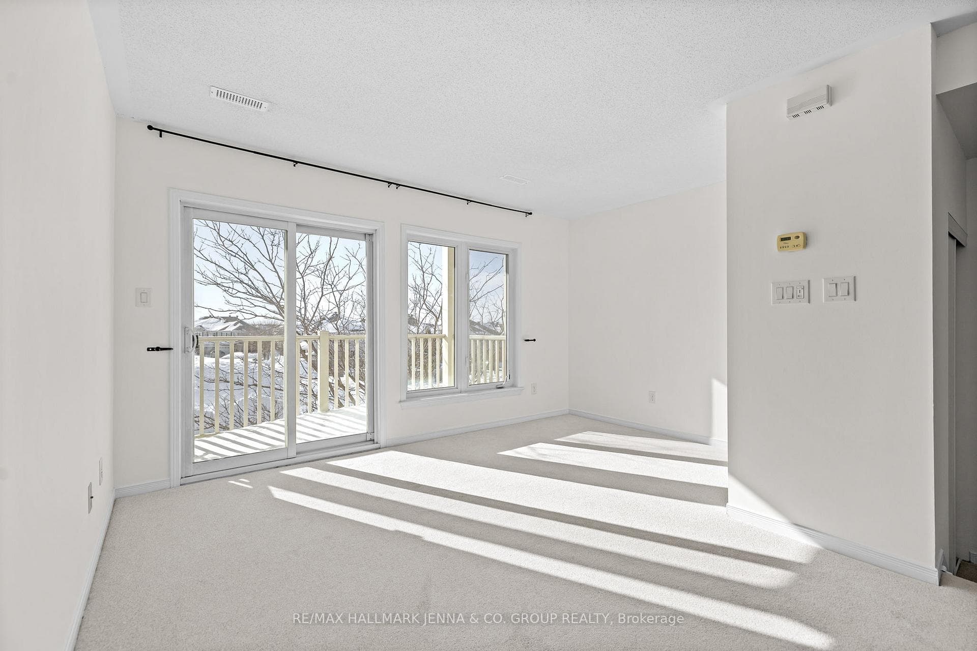 2561 Longfields Road photo 13