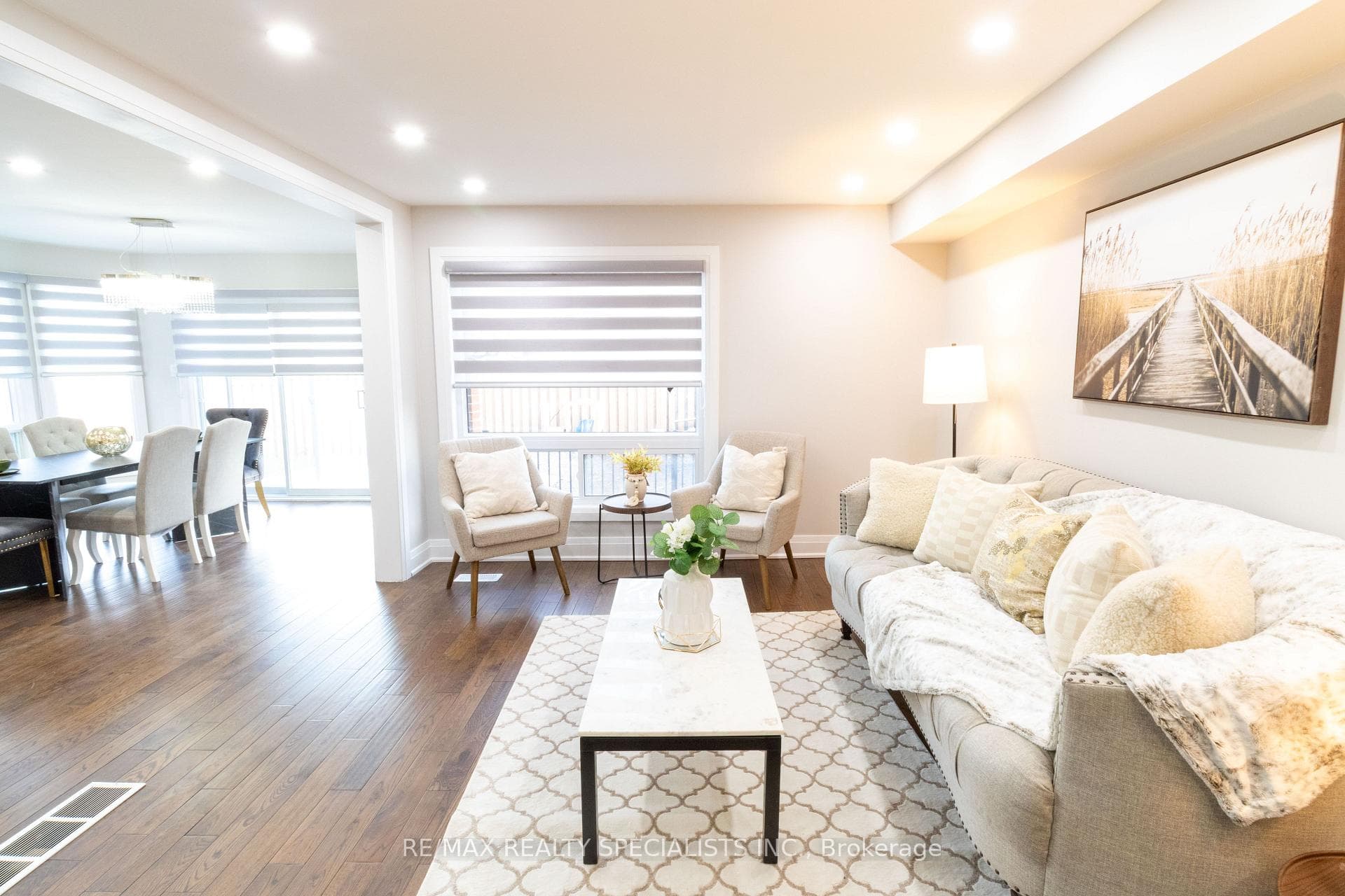21 Bristol Avenue photo 20