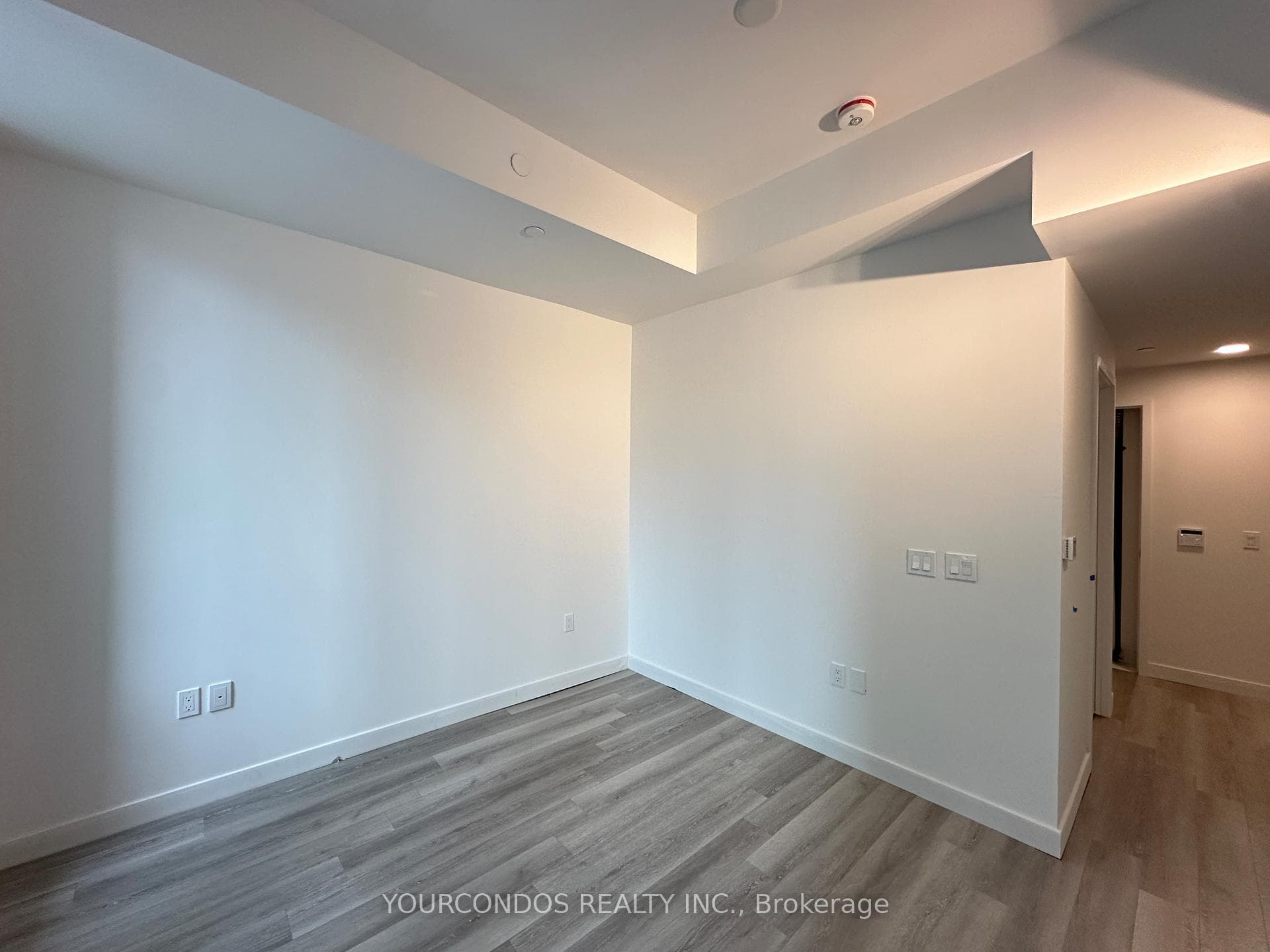 238 SIMCOE Street Unit 1205 photo 4